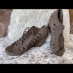 Avenue Suede-Like Wedge Lace-Up Sandal - Size 9